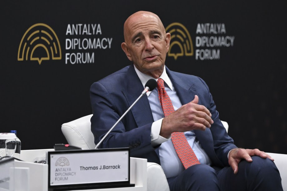 Bankieri i Bagdadit: Si planifikon Tom Barrack ta lërë pa burime financiare makinerinë e milicive të Iranit